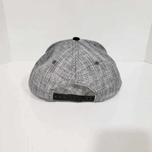 Coors Light Beer Flat Bill  Mens Gray/Black Snapback Hat. - Picture 2 of 5